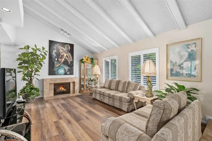 8401 Natalie Lane, West Hills, California 91304