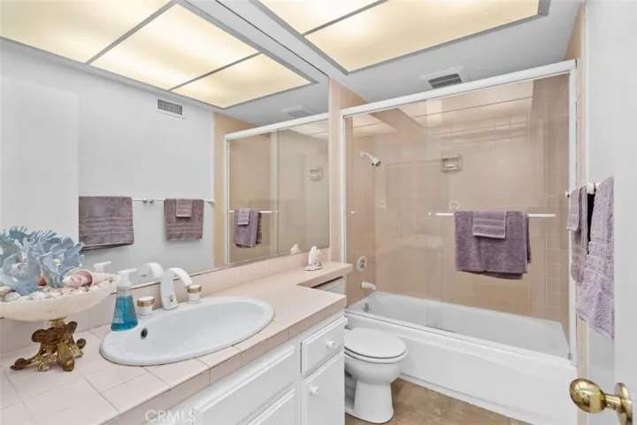 8401 Natalie Lane, West Hills, California 91304