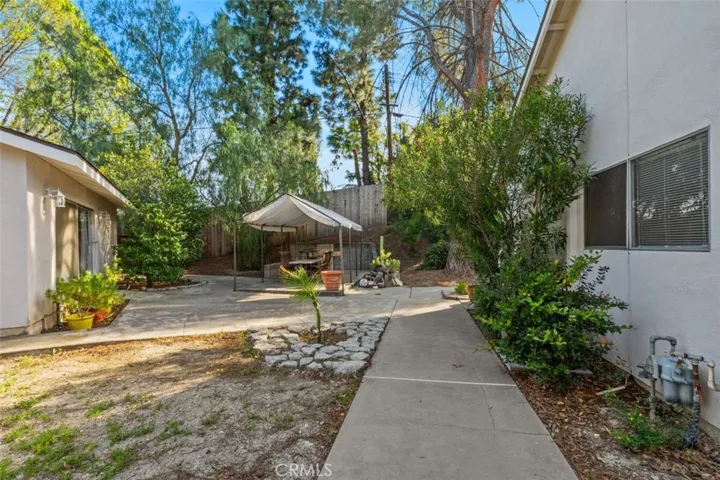 8401 Natalie Lane, West Hills, California 91304