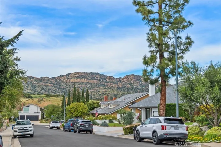 8401 Natalie Lane, West Hills, California 91304