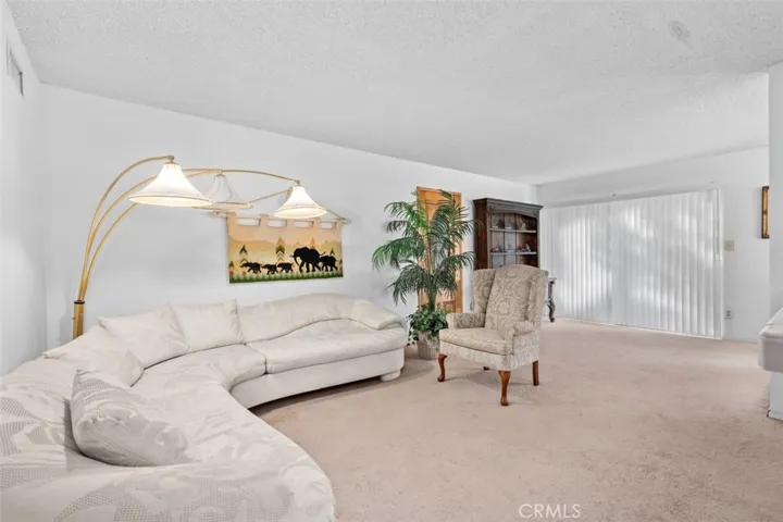 8401 Natalie Lane, West Hills, California 91304