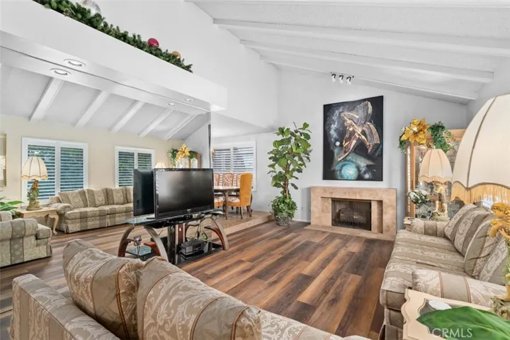 8401 Natalie Lane, West Hills, California 91304
