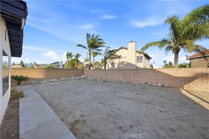 7127 Kempster Avenue, Fontana, California 92336