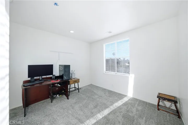 7127 Kempster Avenue, Fontana, California 92336