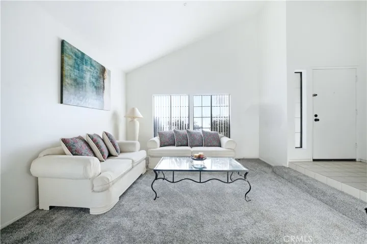 7127 Kempster Avenue, Fontana, California 92336