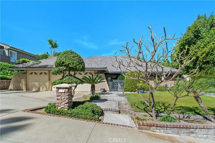 Welcome to 1451 Trenton Drive in Riverside's Canyon Crest neighborhood.