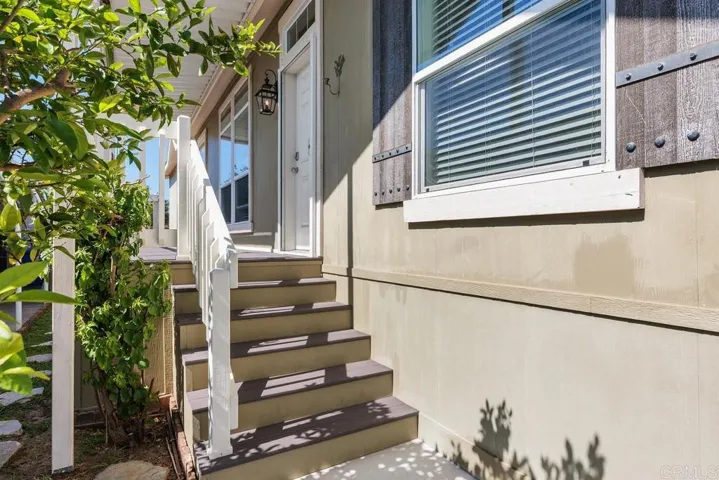 Look at that awesome newer deck!