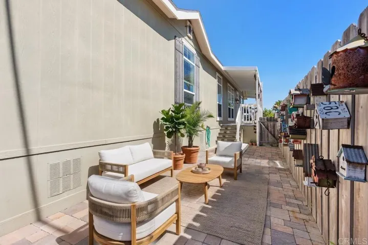 Front side yard virtually staged