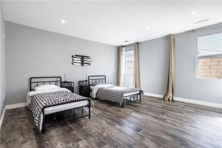 6424 Densmore, Van Nuys, California 91406