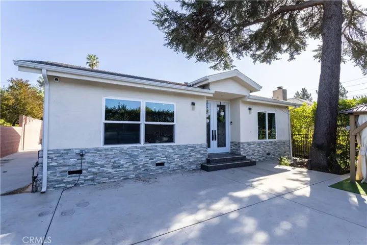 6424 Densmore, Van Nuys, California 91406
