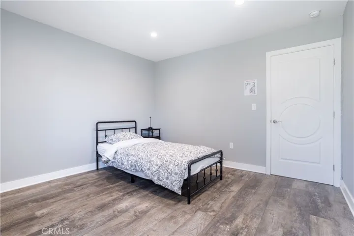 6424 Densmore, Van Nuys, California 91406