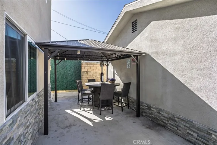 6424 Densmore, Van Nuys, California 91406