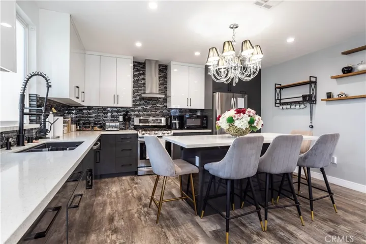 6424 Densmore, Van Nuys, California 91406