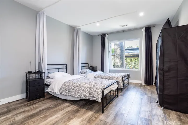 6424 Densmore, Van Nuys, California 91406