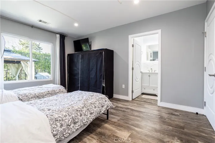 6424 Densmore, Van Nuys, California 91406