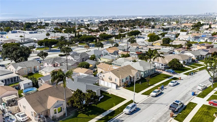 2046 W 112th, Los Angeles, California 90047