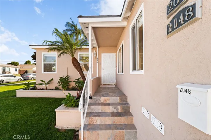2046 W 112th, Los Angeles, California 90047