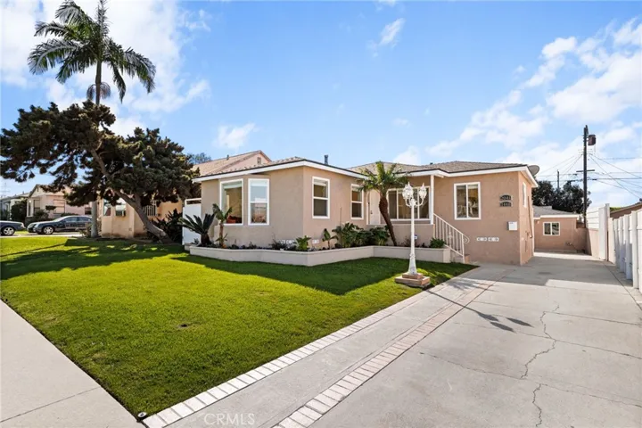 2046 W 112th, Los Angeles, California 90047