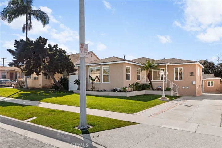 2046 W 112th, Los Angeles, California 90047
