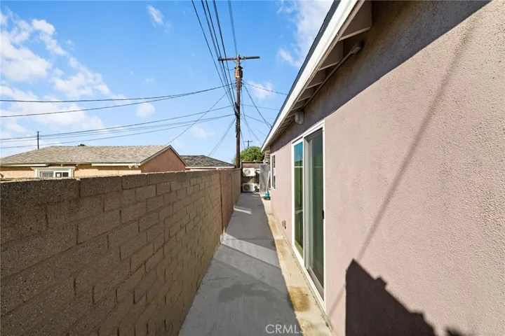 2046 W 112th, Los Angeles, California 90047