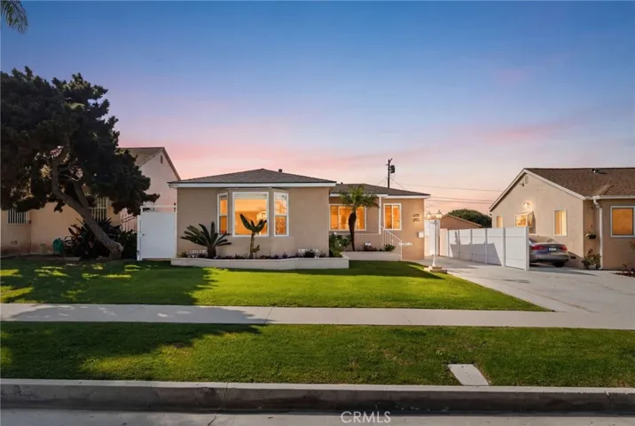 2046 W 112th, Los Angeles, California 90047