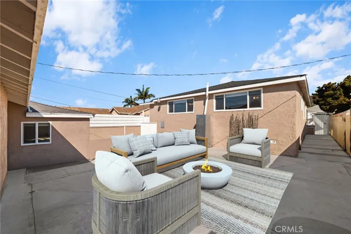 2046 W 112th, Los Angeles, California 90047
