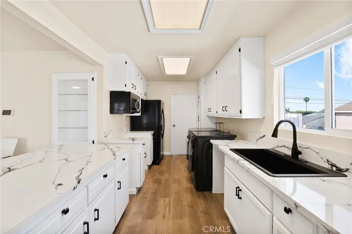 2046 W 112th, Los Angeles, California 90047