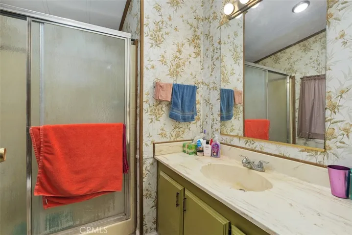Main Suite Bathroom