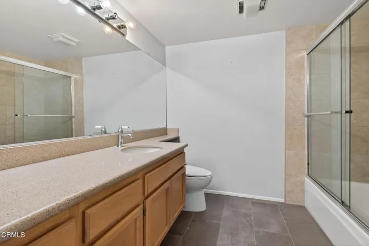 30-web-or-mls-UpmarketMedia-2277Mar-031