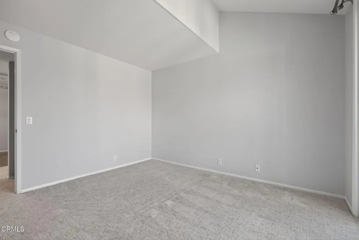 29-web-or-mls-UpmarketMedia-2277Mar-030