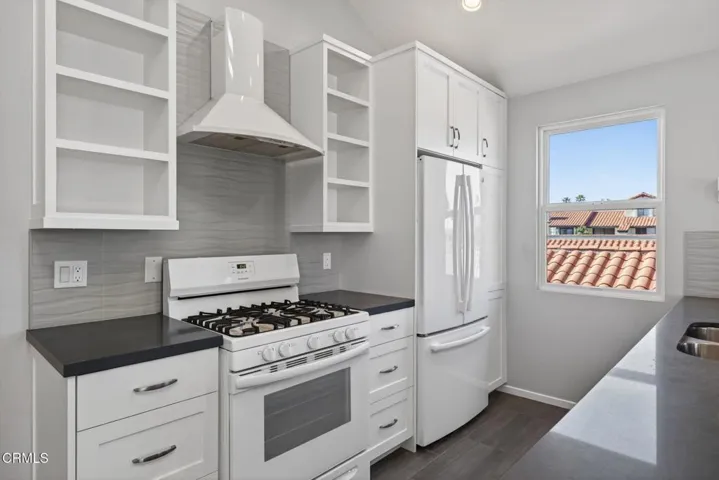 18-web-or-mls-UpmarketMedia-2277Mar-108