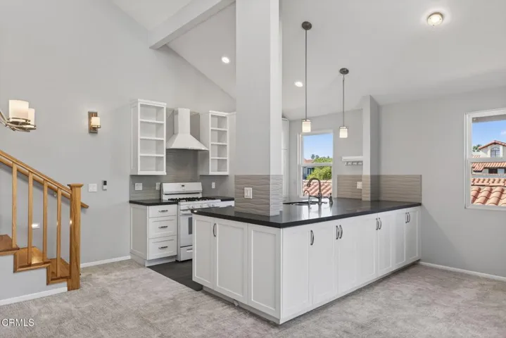 14-web-or-mls-UpmarketMedia-2277Mar-095