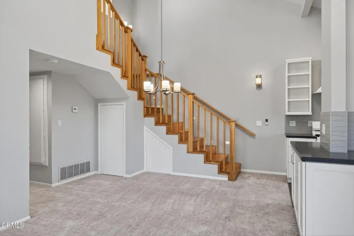 12-web-or-mls-UpmarketMedia-2277Mar-088