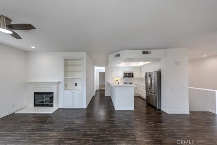 Living Room / Hall to bedrooms