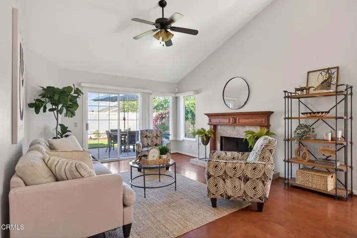 16-web-or-mls-Upmarket Media-2177Eas046