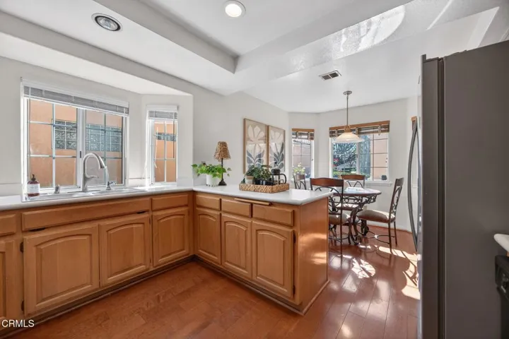 13-web-or-mls-Upmarket Media-2177Eas037