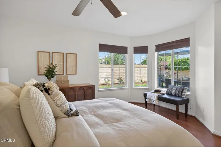 24-web-or-mls-Upmarket Media-2177Eas072