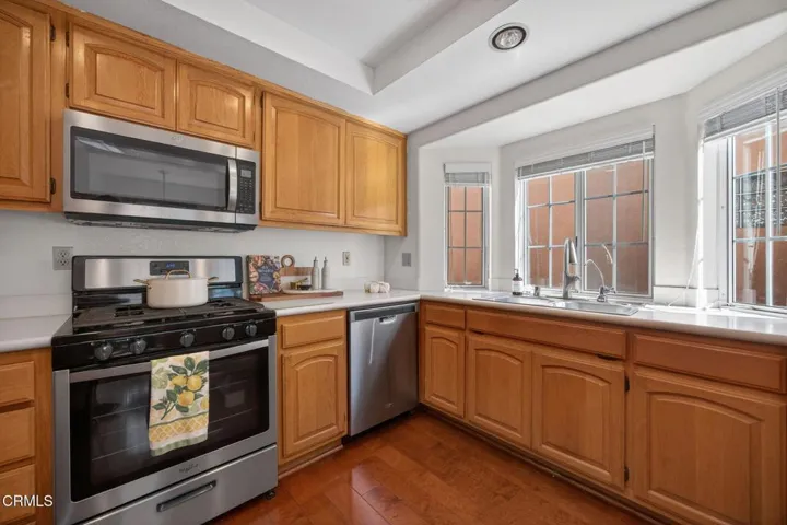 11-web-or-mls-Upmarket Media-2177Eas032