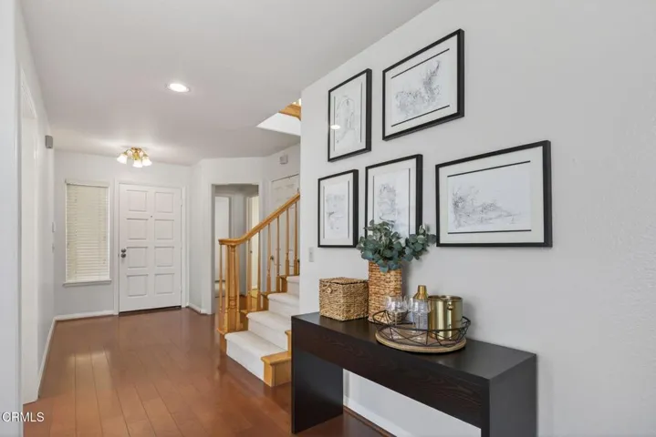 19-web-or-mls-Upmarket Media-2177Eas057