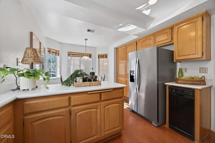 12-web-or-mls-Upmarket Media-2177Eas036