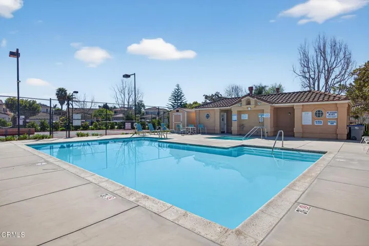 39-web-or-mls-Upmarket Media-2177Eas115