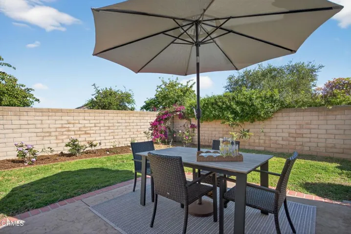 34-web-or-mls-Upmarket Media-2177Eas101