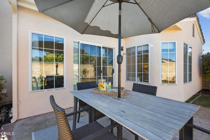 37-web-or-mls-Upmarket Media-2177Eas111