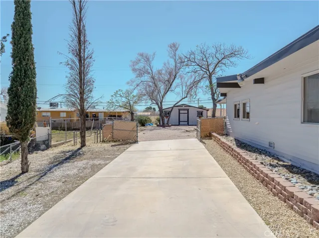 15801 Malpais Lane, Victorville, California 92394