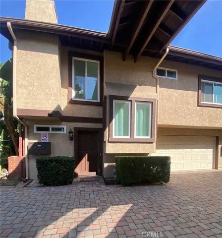 Facing unit from driveway.
