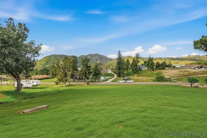 1861 Vista De La Montana, El Cajon, California 92019