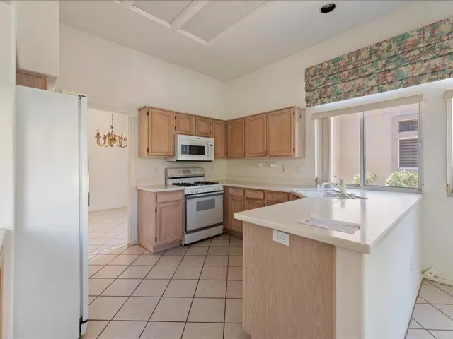 30-Kitchen