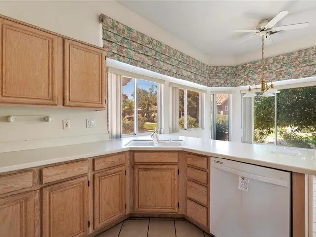 31-Kitchen