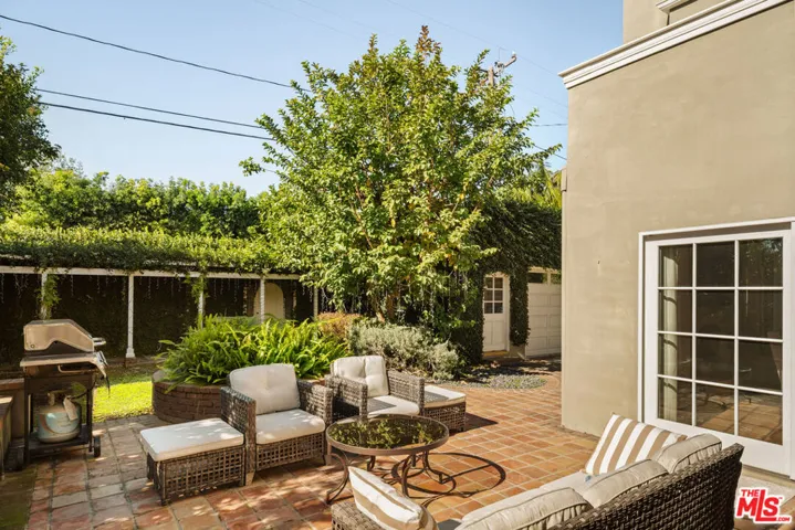 215 S Mccarty Drive, Beverly Hills, California 90212