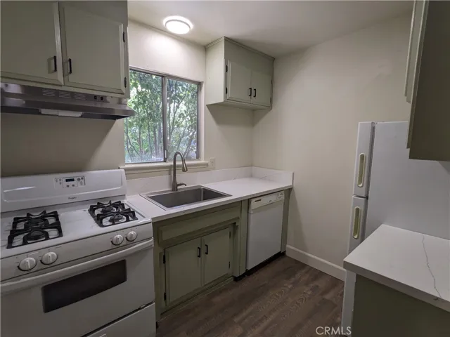 131 W 3RD #1